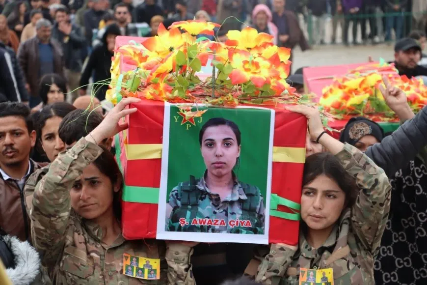 Li Kobanê merasîma 5 cangoriyên azadiyê
