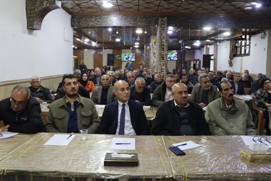MSD'ê li Dêrikê panêleke li dar xist