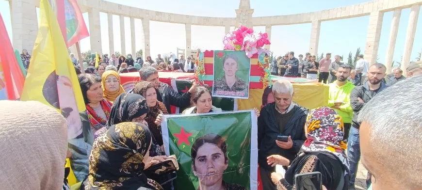 Li Dêrik, Amûdê û Tirbespiyê şehîd hatin oxirkirin
