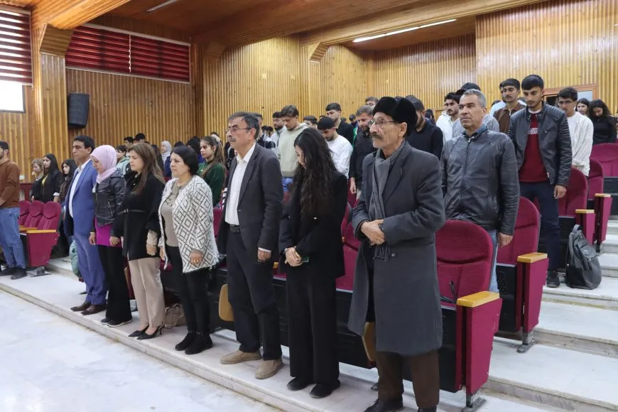 Li Zanîngeha Rojava li ser entegrasyonê semînerek hat dayîn