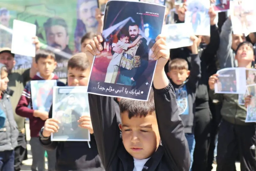 Malbatên dîlgirtiyan: Em bang li gelê Rojava dikin ku derkevin xwepêşandanan
