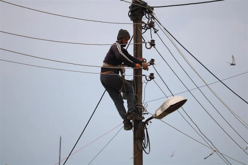 Desteya Enerjiyê ya Cizîrê tora elektrîkê ya Zirganê sererast dike