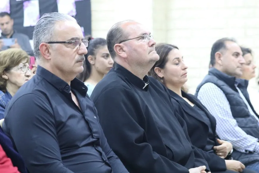 Meclîsa Ermeniyan şehîdên komkujiya Ermeniyan bi bîr anîn