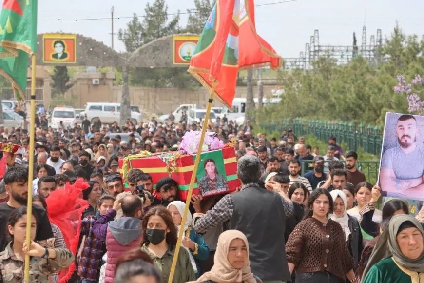 Li Kobanê merasîma 4 şehîdan pêk hat
