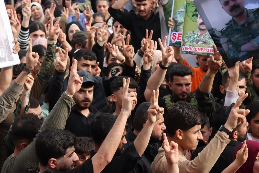 Li Qamişloyê 8 şehîd hatin oxirkirin