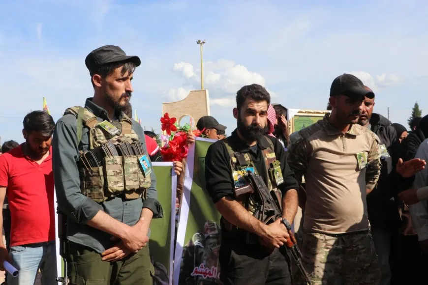 Li Hesekê 3 şehîd hatin oxirkirin, merasîmek xiyabî hat lidarxistin