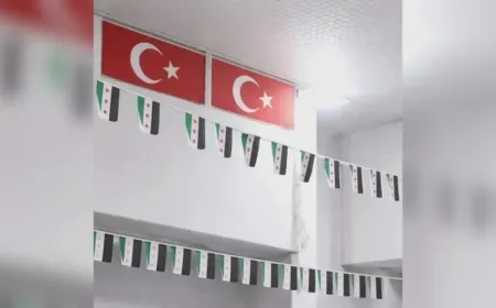 Li Efrînê ji ber hildana ala Tirkiyeyê çalakiya Zimanê Kurdî hat betalkirin
