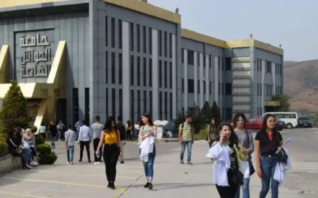 Li zanîngeheke Humsê bi sedan xwendekar ji ezmûnan hatin dûrxistin