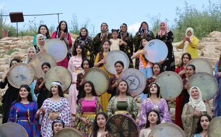 Tevgera Hîlala Zêrîn çalakiyek ji bo zimanê kurdî li dar xist