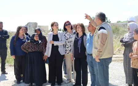 Îlham Ehmed serdana pakrewangehên şehîdên Efrînê kir