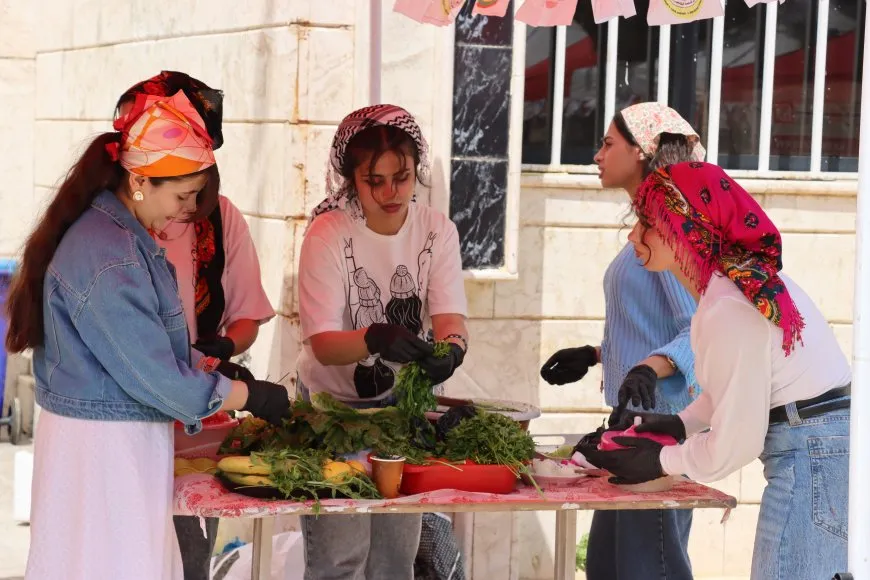 Festîvala Biharê ya Xwendekarên Zanîngeha Rojava dest pê kir
