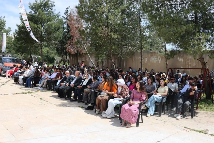 Festîvala Biharê ya Xwendekarên Zanîngeha Rojava dest pê kir