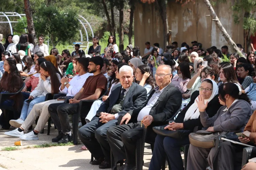 Festîvala Biharê ya Xwendekarên Zanîngeha Rojava dest pê kir