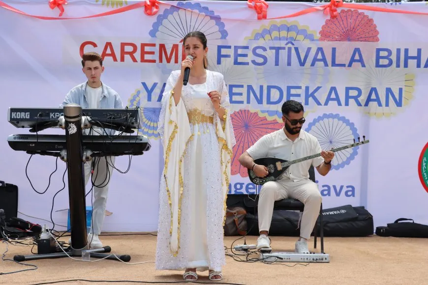 Festîvala Biharê ya Xwendekarên Zanîngeha Rojava dest pê kir