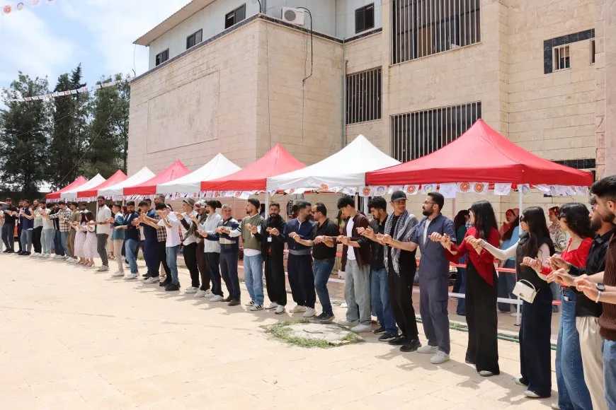Festîvala Biharê ya Xwendekarên Zanîngeha Rojava dest pê kir