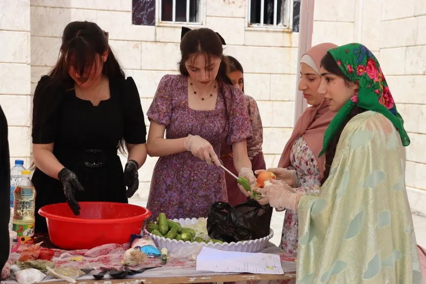 Festîvala Biharê ya Xwendekarên Zanîngeha Rojava dest pê kir