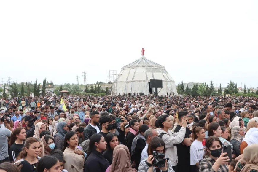 Şêniyên Kobanê cenazeyê 7 cangoriyên azadiyê oxir kirin