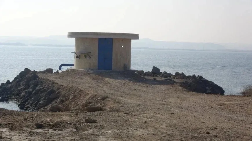 Karmendên Saziya Avê ya Reqayê di grevê de ne
