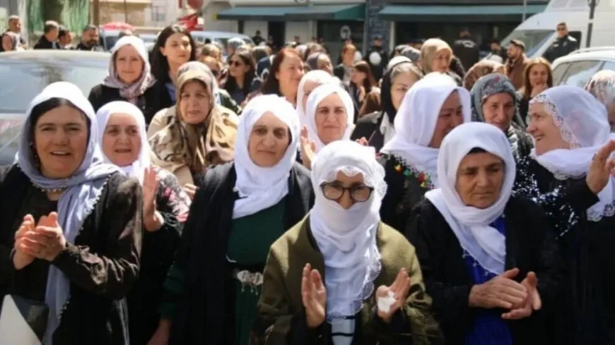 Dayikên Aştiyê ji bo çûyîna Îmraliyê wê serlêdana Wezareta Edaletê bike
