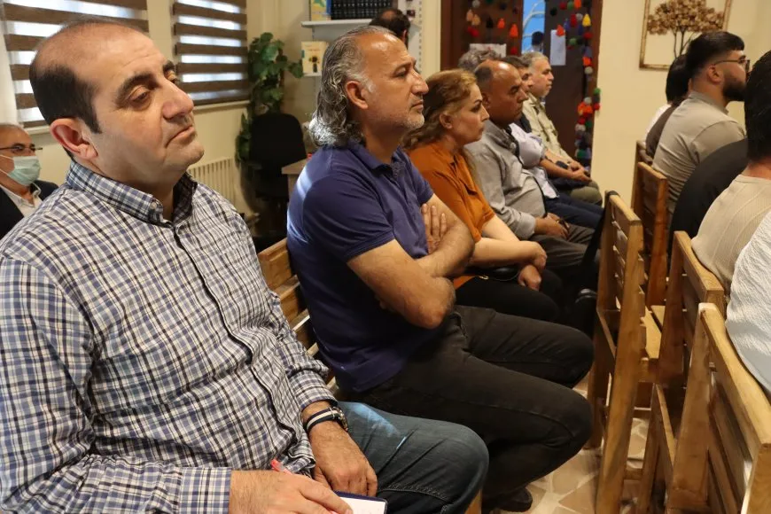 Li Qamişlo bi boneya Roja Zimanê Kurdî şevbihêrk pêk hat 