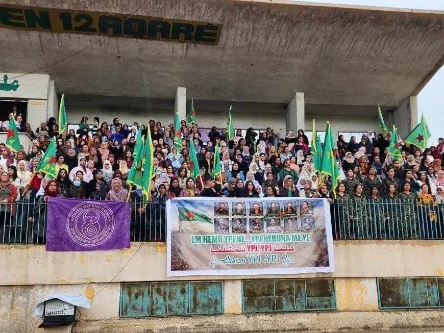 Kampanyaya piştgiriya YPJ’ê berfireh dibe
