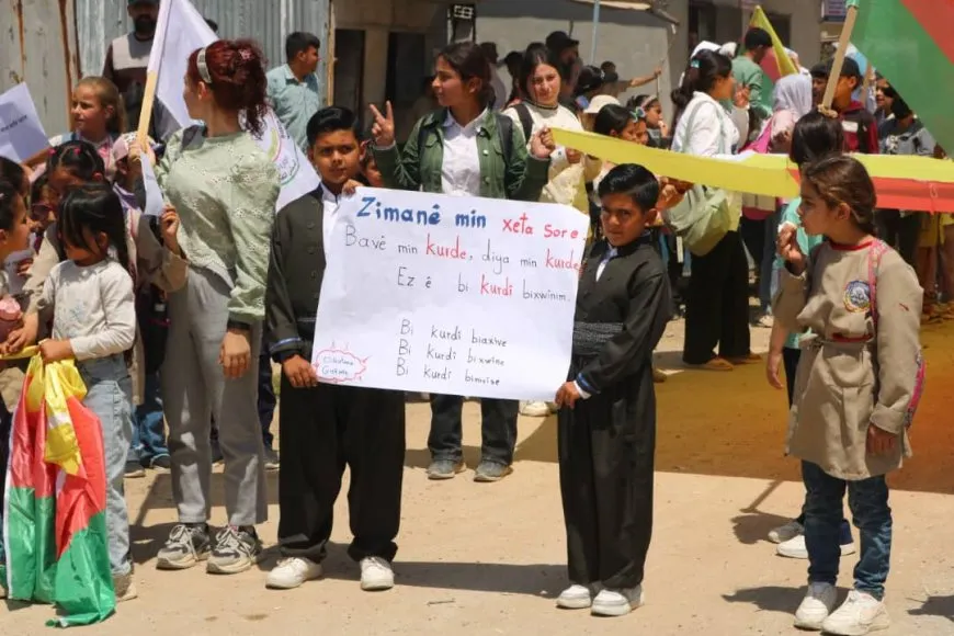 Xelkê Zirganê hewldanên tunekirina zimanê Kurdî şermezar kirin