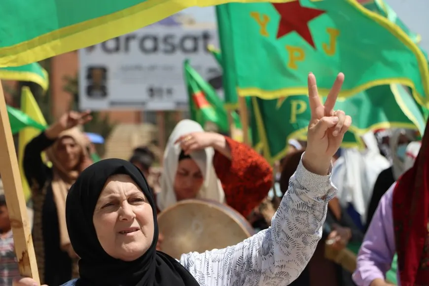 Xelkên Girkê Legê û Amûdê ji bo piştgriya YPJ`ê daketin kolanan