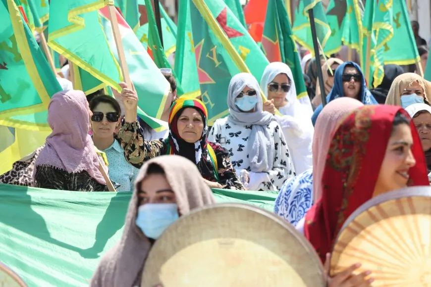 Xelkên Girkê Legê û Amûdê ji bo piştgriya YPJ`ê daketin kolanan