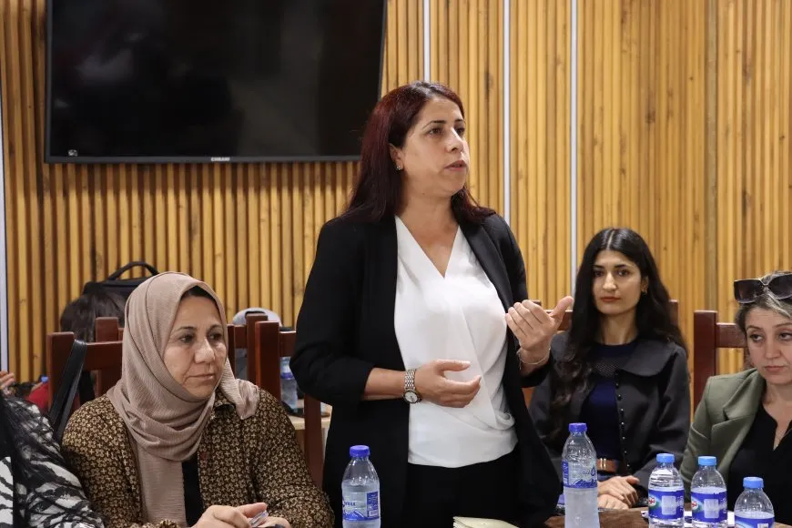 ˋPêwîst e mafên jinan di destûra Sûriyeyê de werin garantîkirinˊ