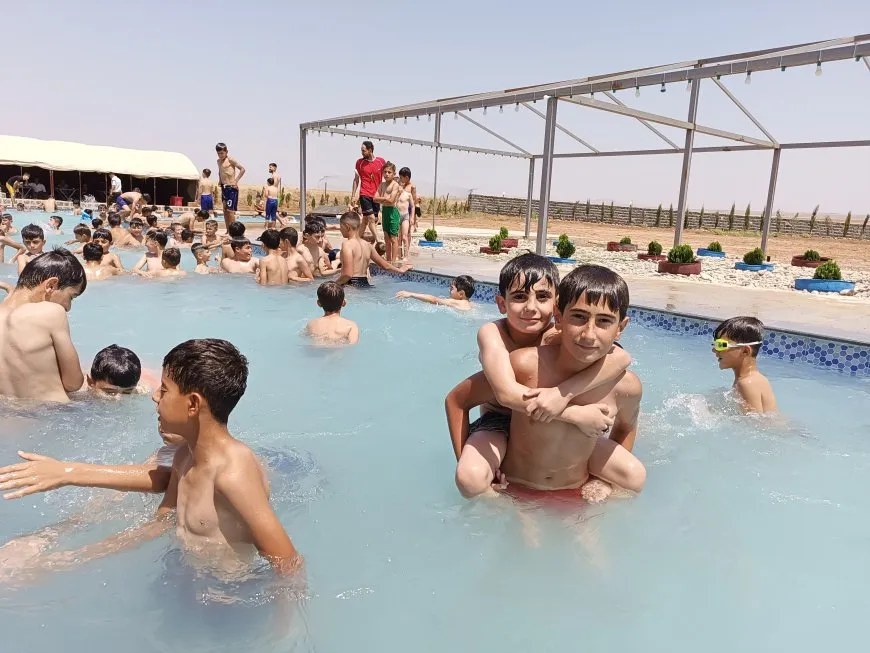 Dibistana Aryen nifşên nû hînî werzîşê dike