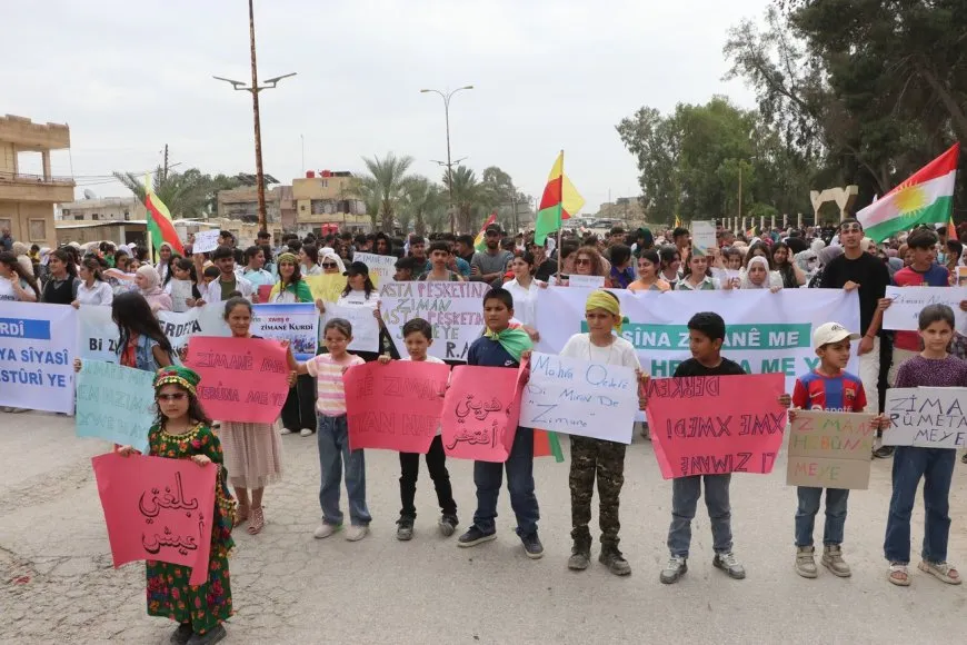  Li Hesekê Cejna Ziman Kurdî bi girseyî pîroz kirin