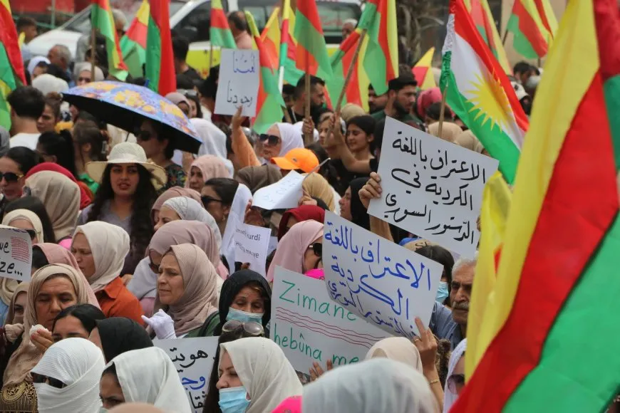  Li Hesekê Cejna Ziman Kurdî bi girseyî pîroz kirin