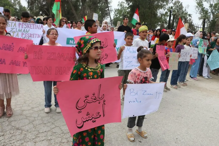  Li Hesekê Cejna Ziman Kurdî bi girseyî pîroz kirin