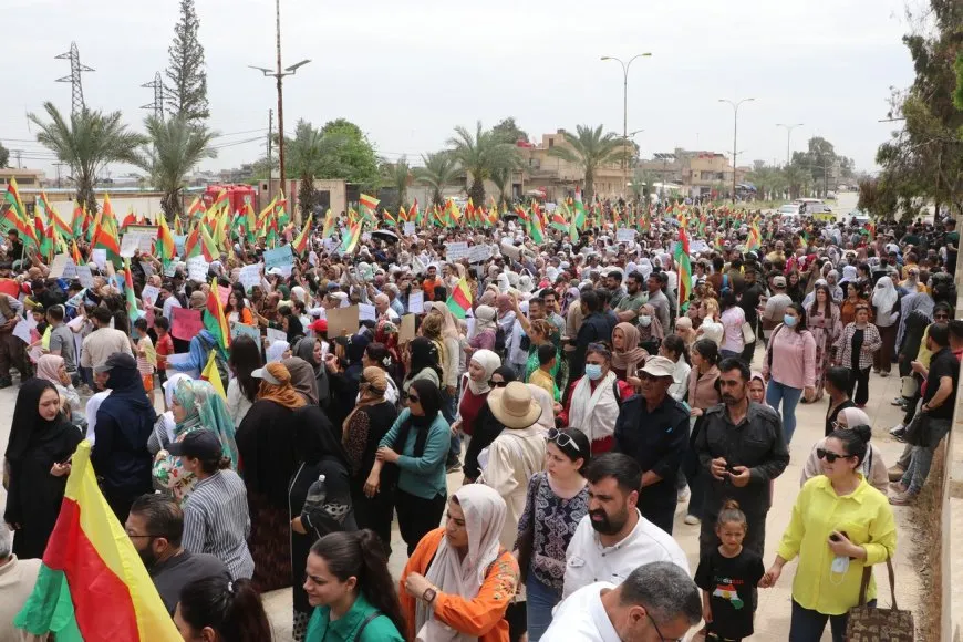  Li Hesekê Cejna Ziman Kurdî bi girseyî pîroz kirin