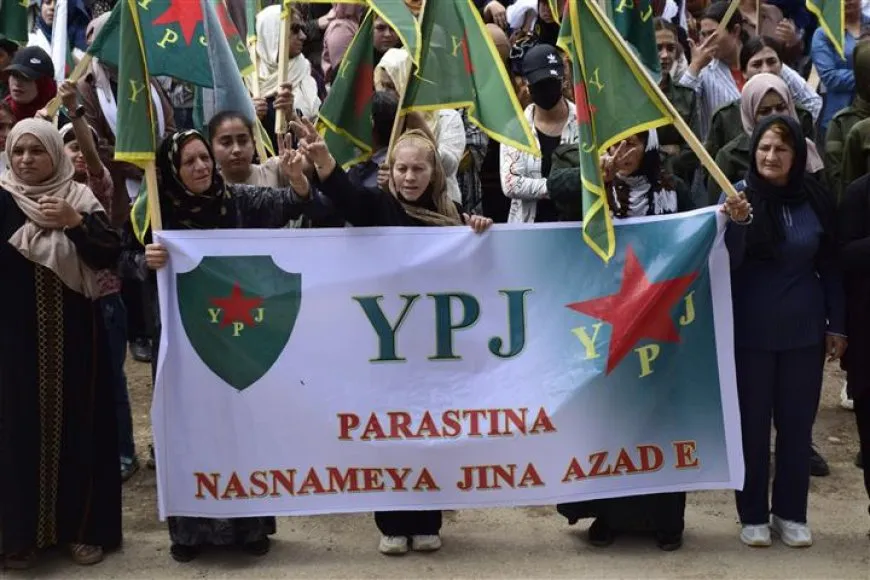 Li Til Temirê mîtînga piştgiriya YPJ`ê