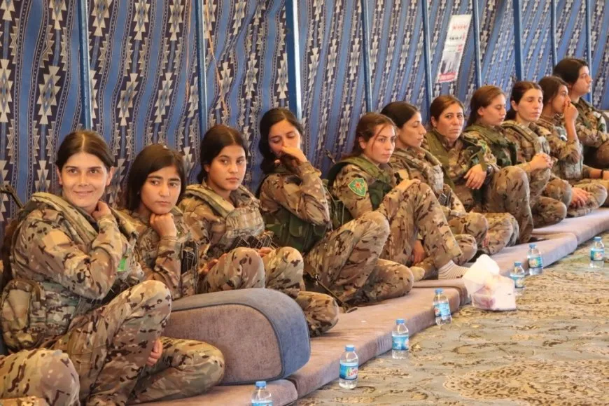 Li Kobanê hevdîtina 2 hezar jinan: Em ê pêşeroja xwe di Sûriyeyê de diyar bikin