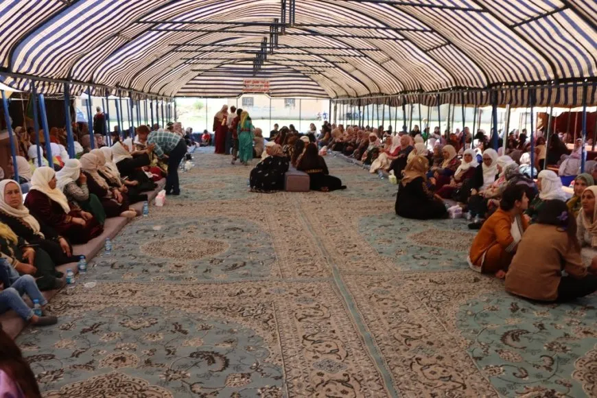 Li Kobanê hevdîtina 2 hezar jinan: Em ê pêşeroja xwe di Sûriyeyê de diyar bikin