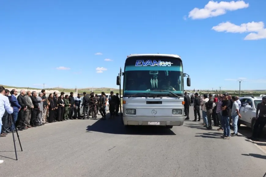 600 malbatên koçber ên li Kobanê vegerîn Efrînê