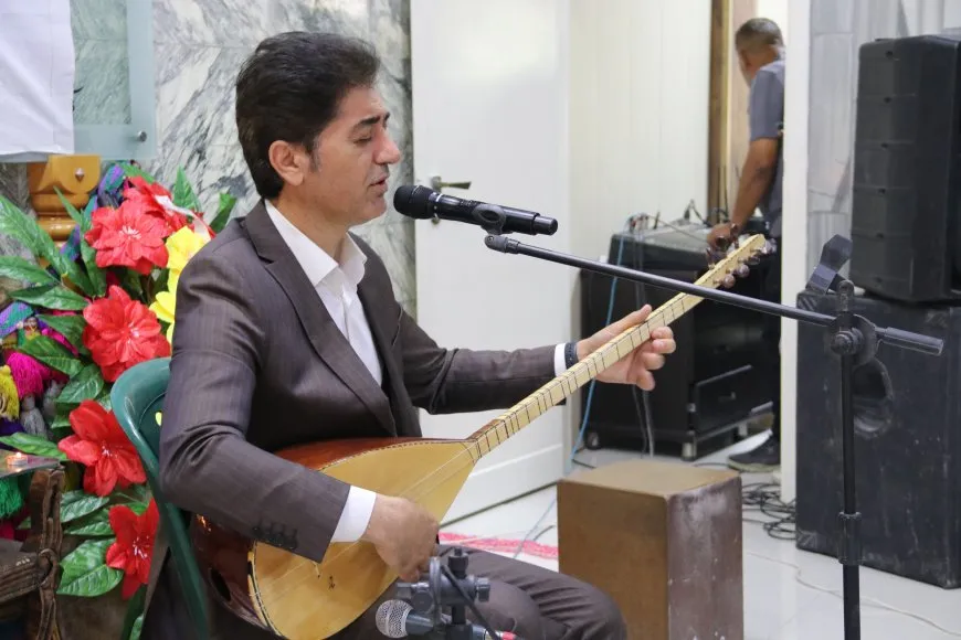 Hunermend Elî Mensûr di çilrojiya wî de bi bîr anîn 