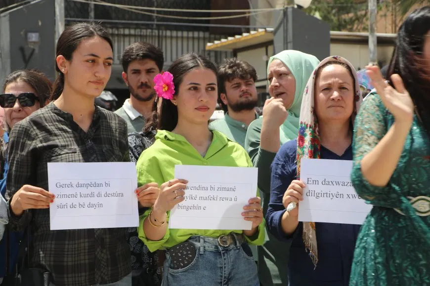 ‘Zimanê kurdî nasname ye, nabe were paşguhkirin’
