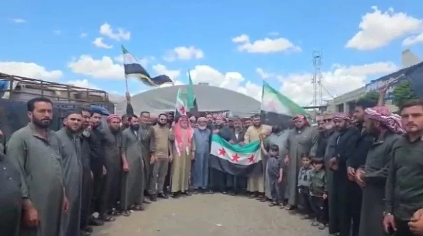 Xelkê bajarokekî Helebê bang kir: Beriya cejnê dorpêçê rakin