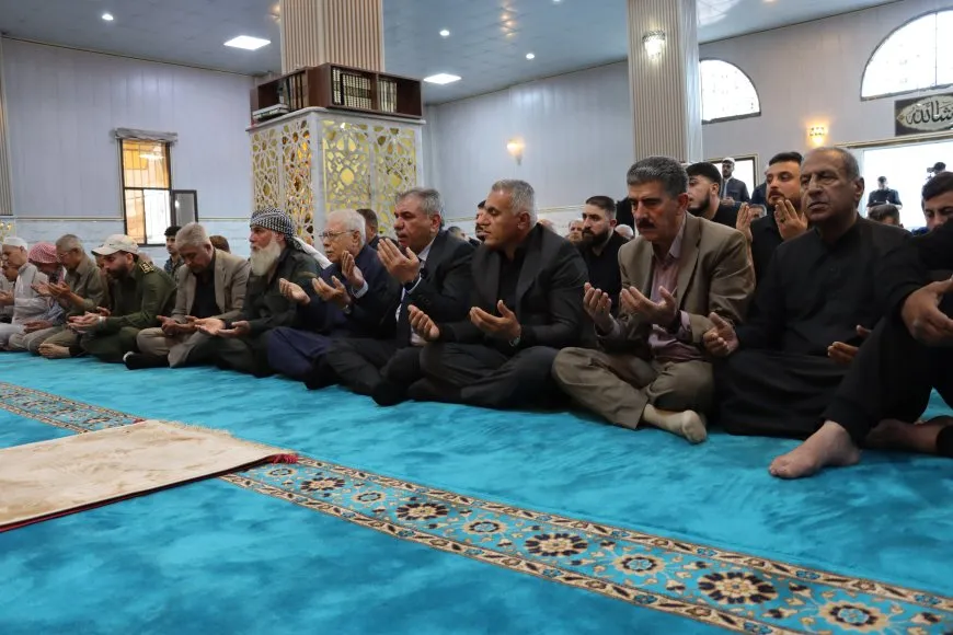 Parêzgarê Hesekê bi xelkê Qamişloyê re nimêja Cejna Qurbanê kir