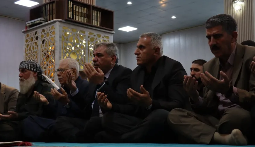 Parêzgarê Hesekê bi xelkê Qamişloyê re nimêja Cejna Qurbanê kir