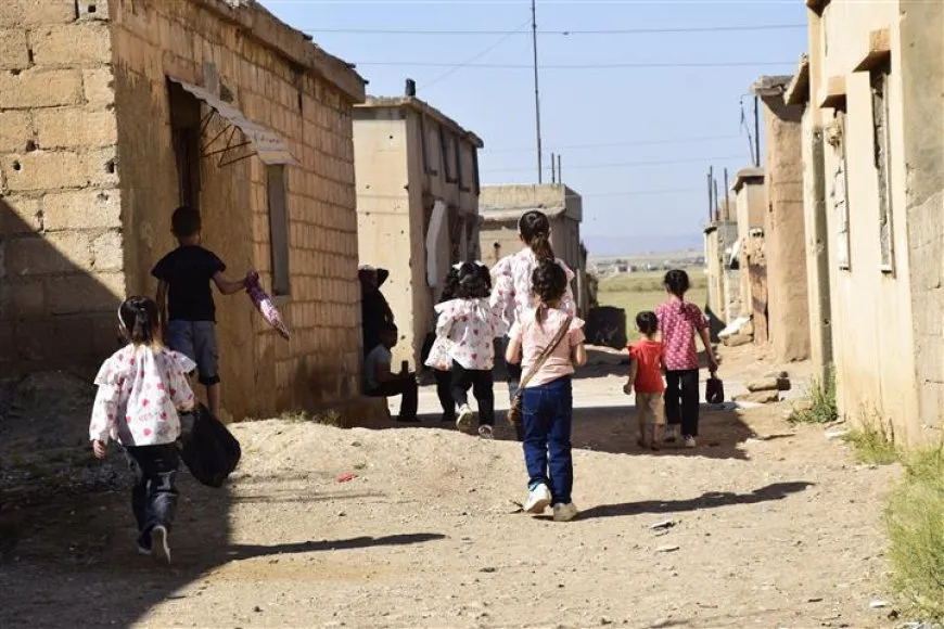 Di cejnê de kolan bi zarokan şên bûne