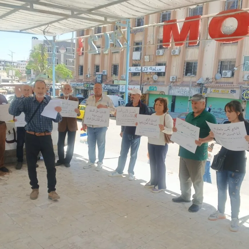 Xwepêşanderan li Siwêdayê daxwaza mafê çarenûsî û vegera koçberan kir