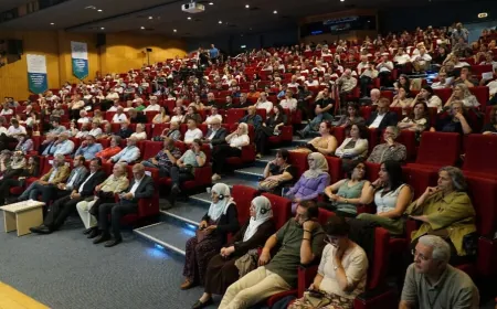 Encamnameya Konferansa Veguherîna Demokratîk a Komarê