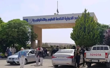 Xebatkarên Zanîngeha Reşîd ji ber neserfkirina mûçeyan protesto kir
