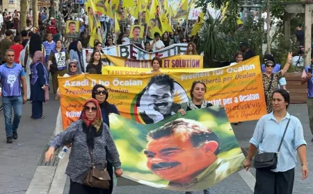 Li Fransayê bi hezaran kesî daxwaza azadiya Rêber Apo kir