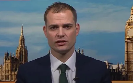 Hamish Falconer: Li Îranê Kurd bi zexteke giran re rû bi rû ne