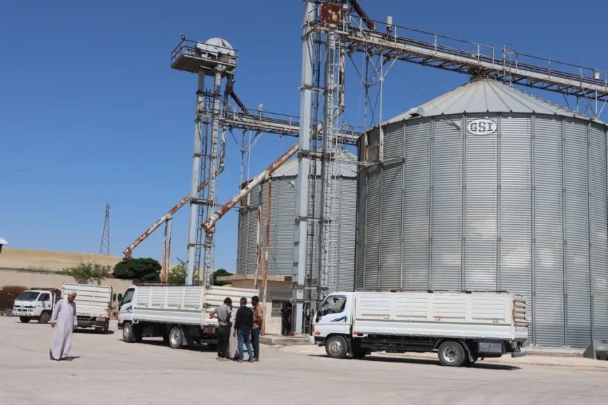 Depoyên Kobanê dest bi wergirtina genim kir, cotkar rûbirûyî zehmetiyan in